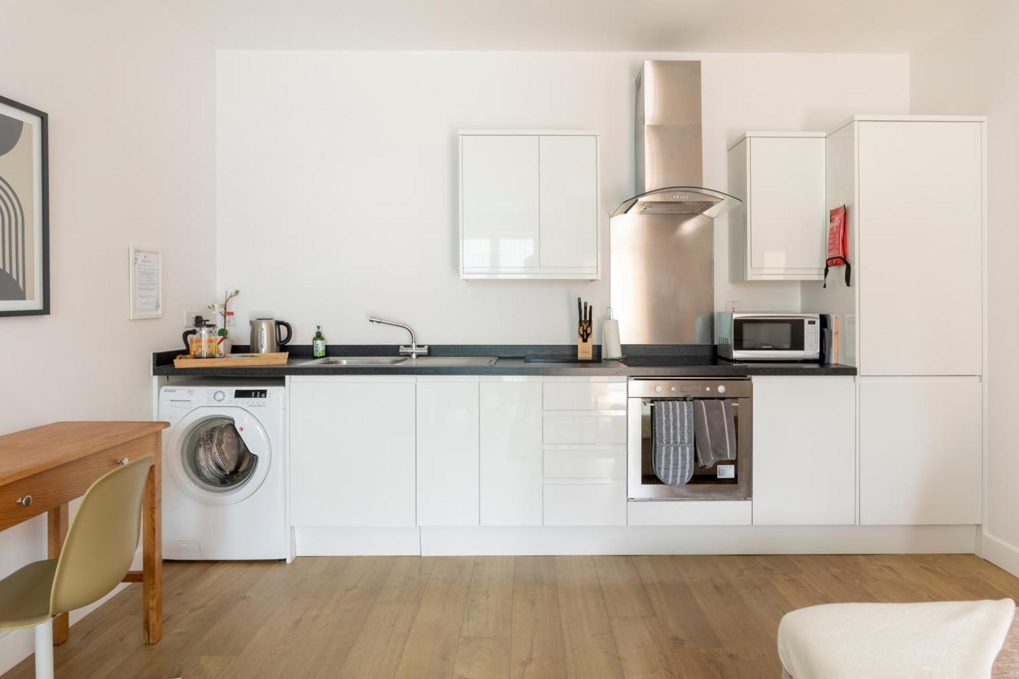 1 Bed Apartment - Redhill Central, Surrey, Gatwick #2 Exterior foto